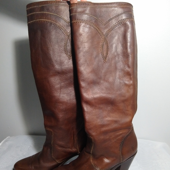 Frye Women's Western Distressed Brown Boots 8B - Picture 3 of 8